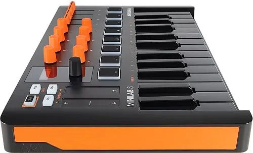 Arturia MiniLab 3 Orange Edition MIDI-клавиатура.