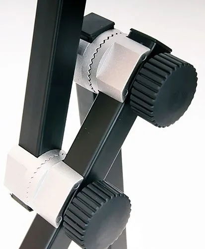 Soundking DG022 Стойка для виолончели.